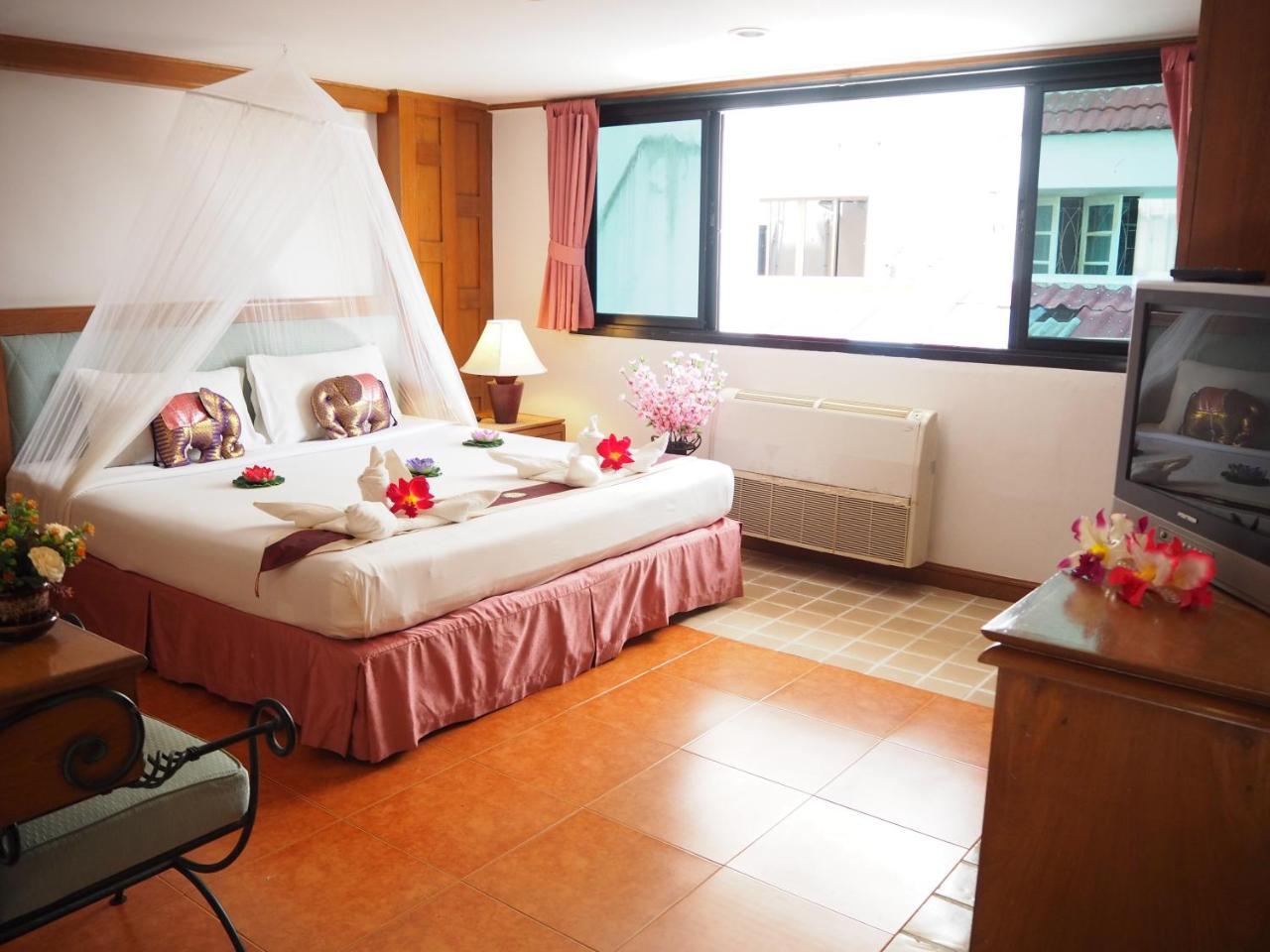 Your Place Inn Karon Екстериор снимка
